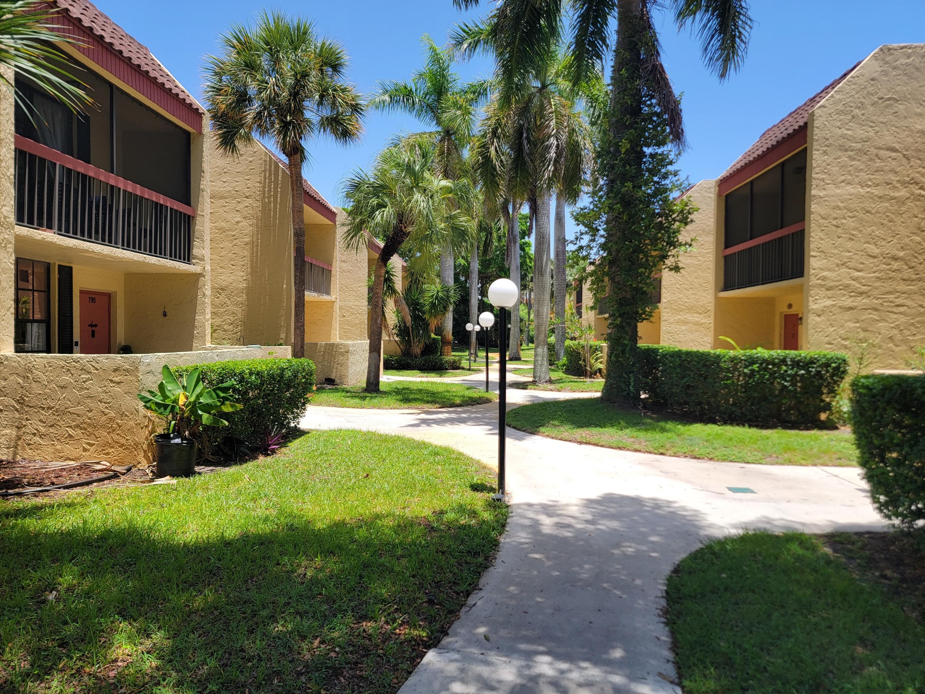 791 SE 1ST Way #74