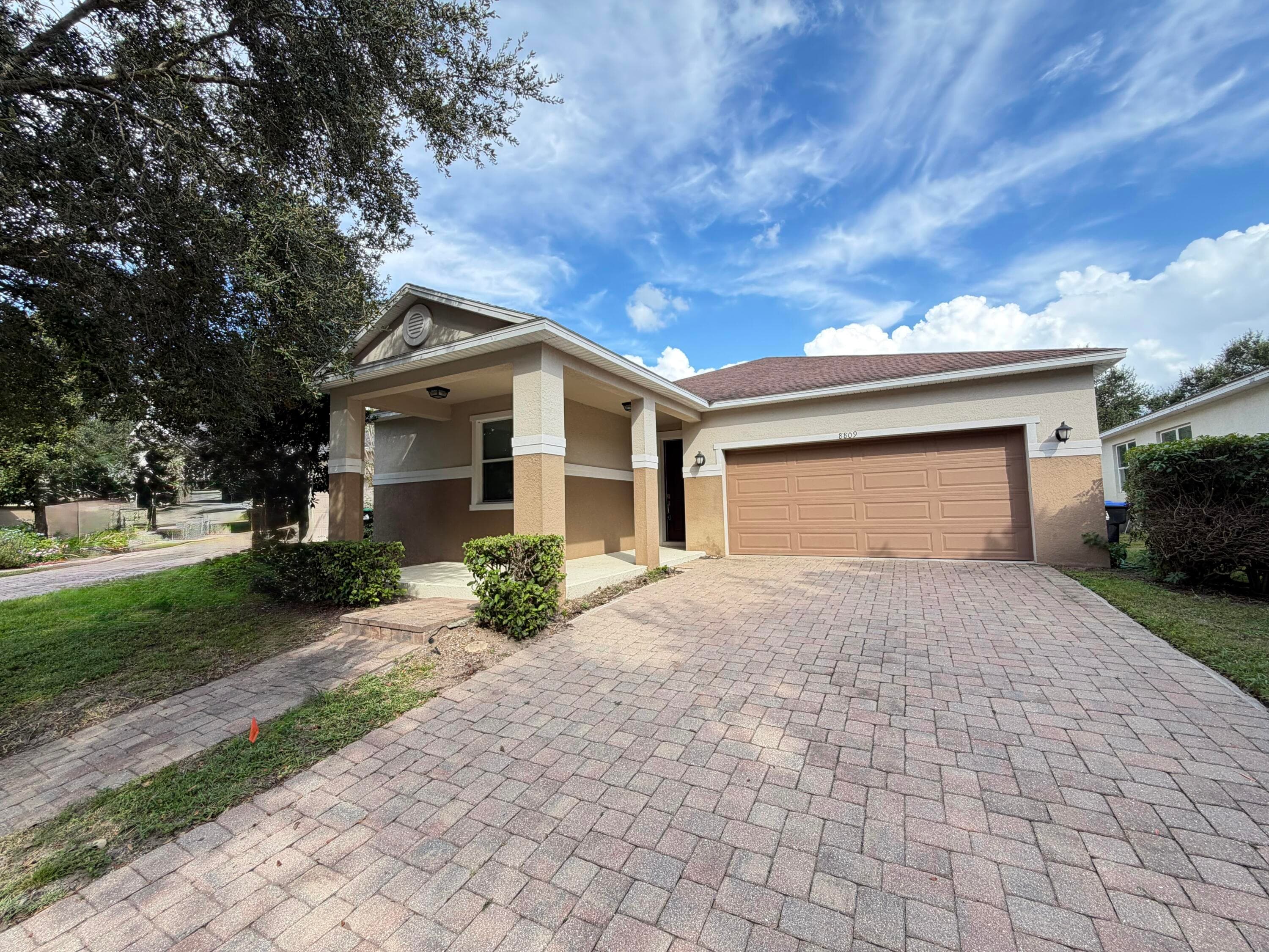 8809 Arrabida Lane