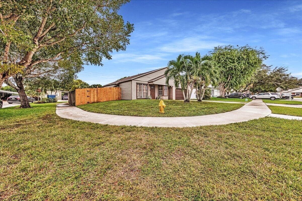 1000 SW 133RD Terrace
