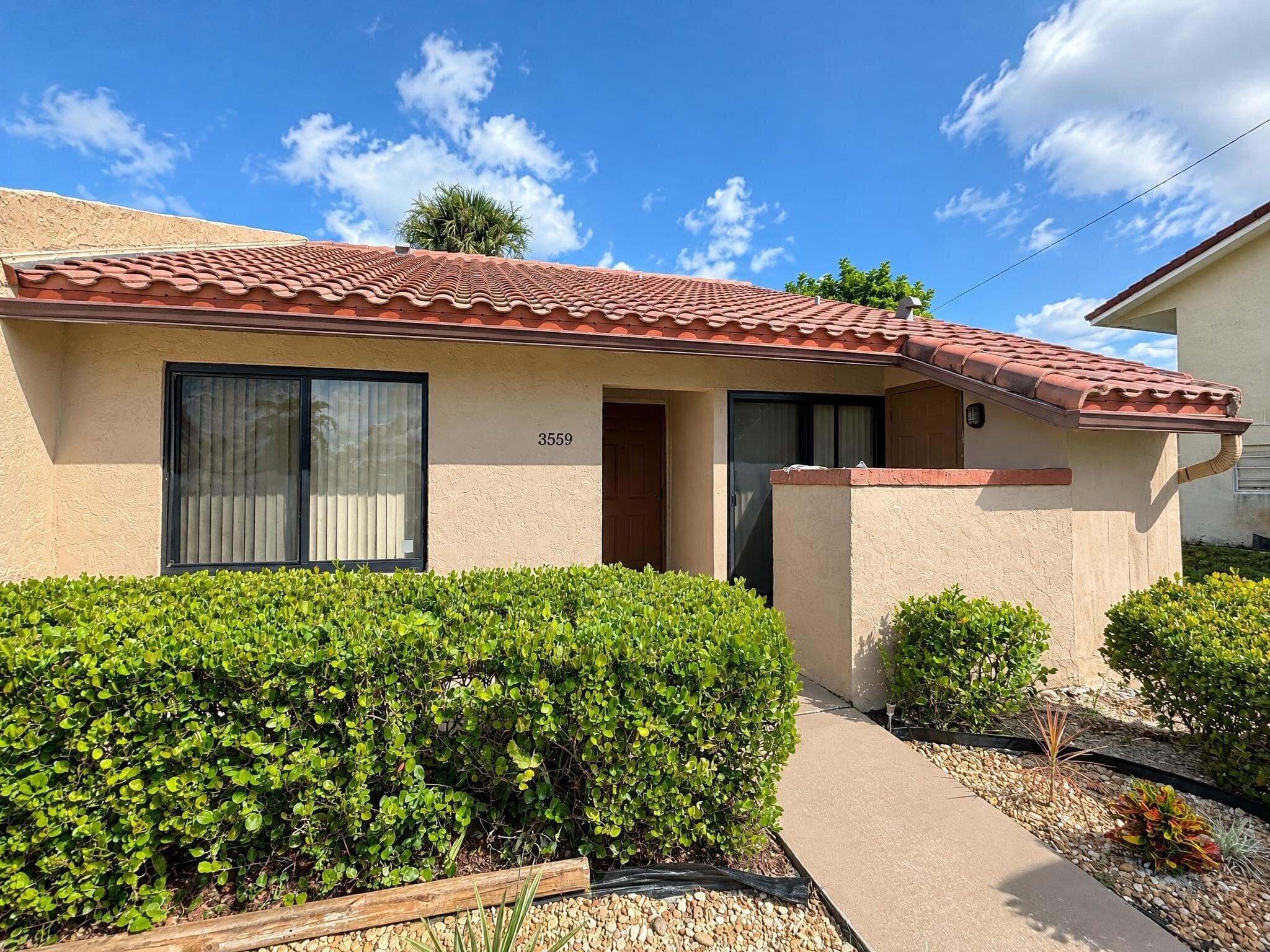 3559 RIVERSIDE Drive #3559