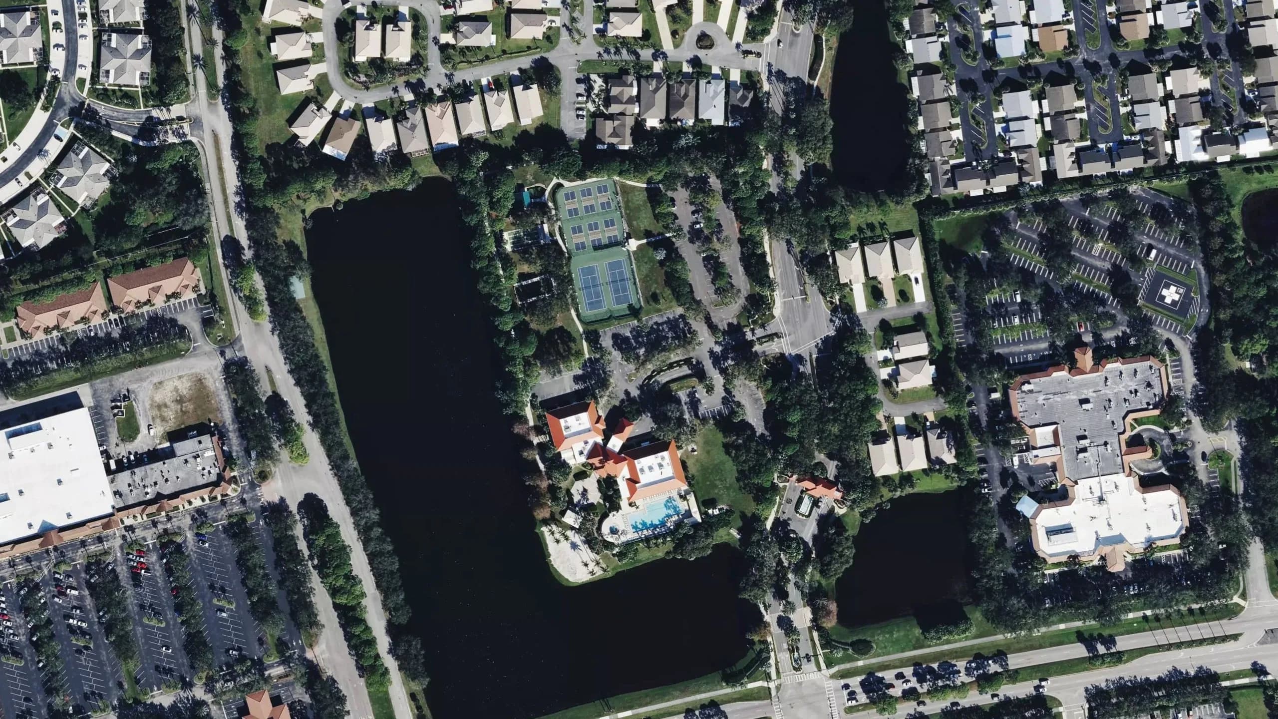Aerial view of Kings Isle