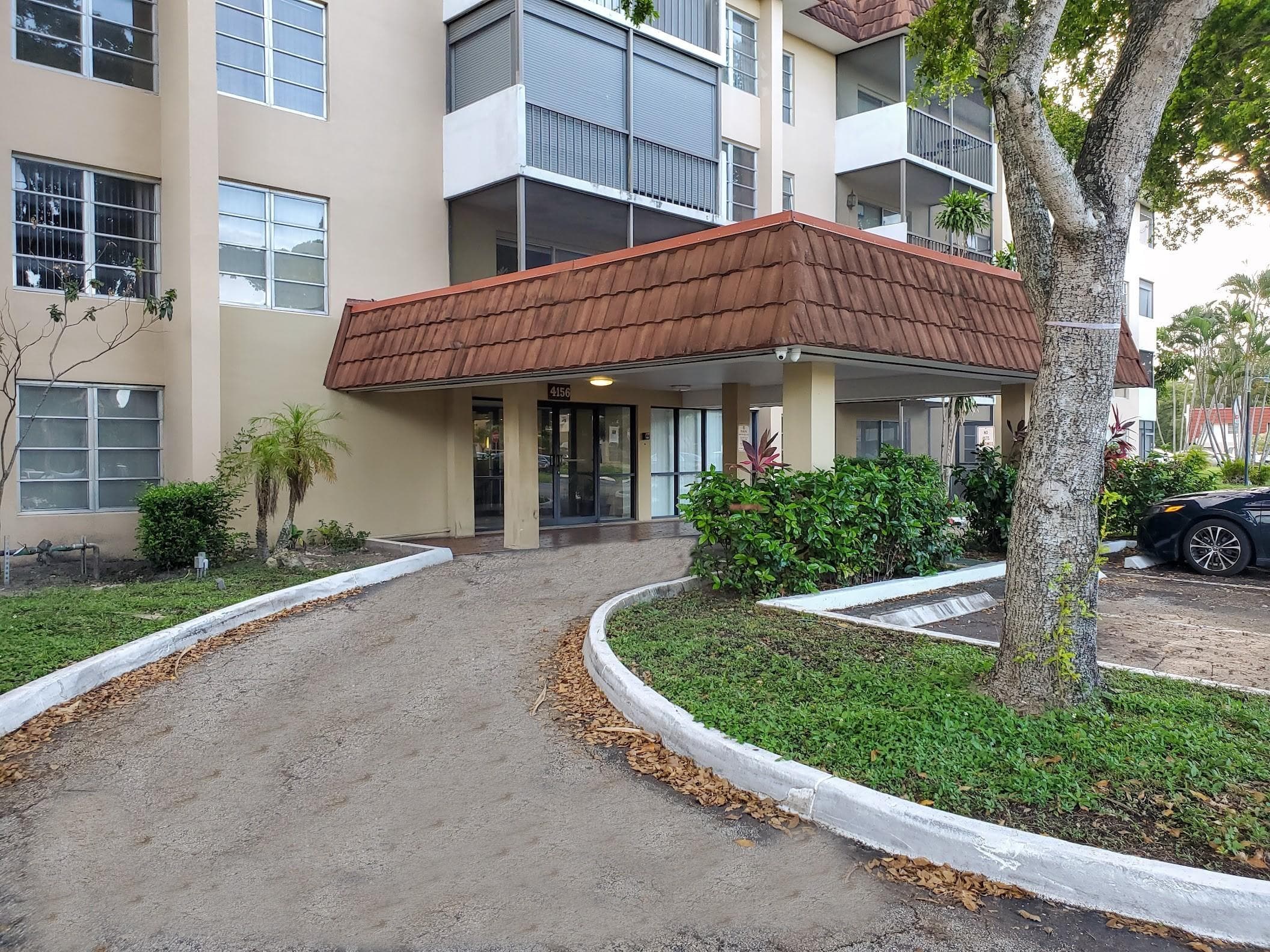 4156 Inverrary Drive #305