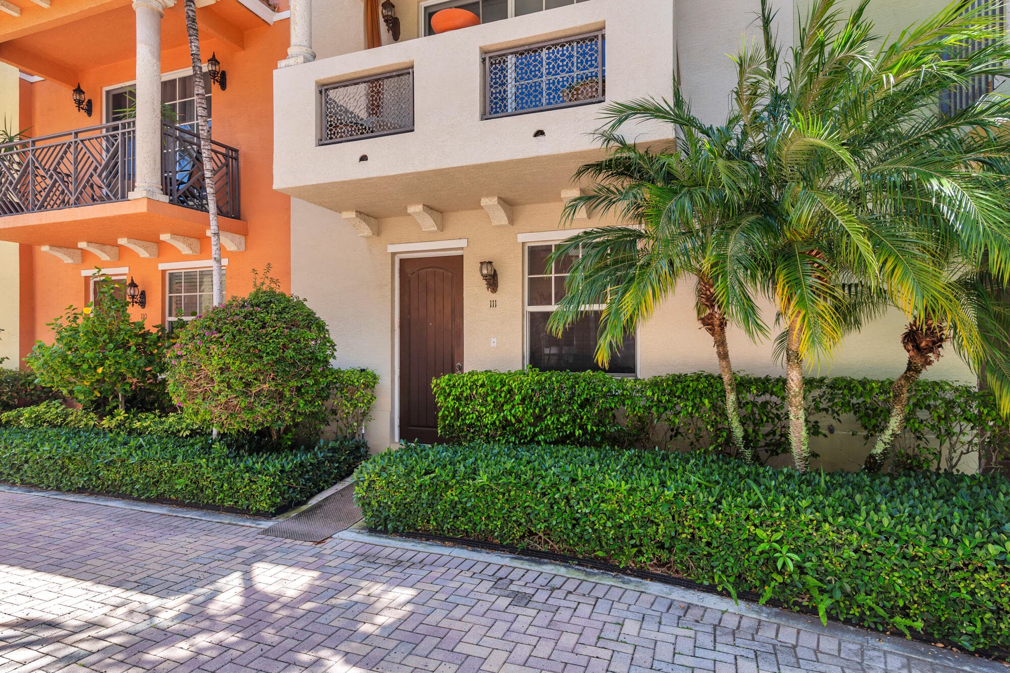 219 N L Street #111