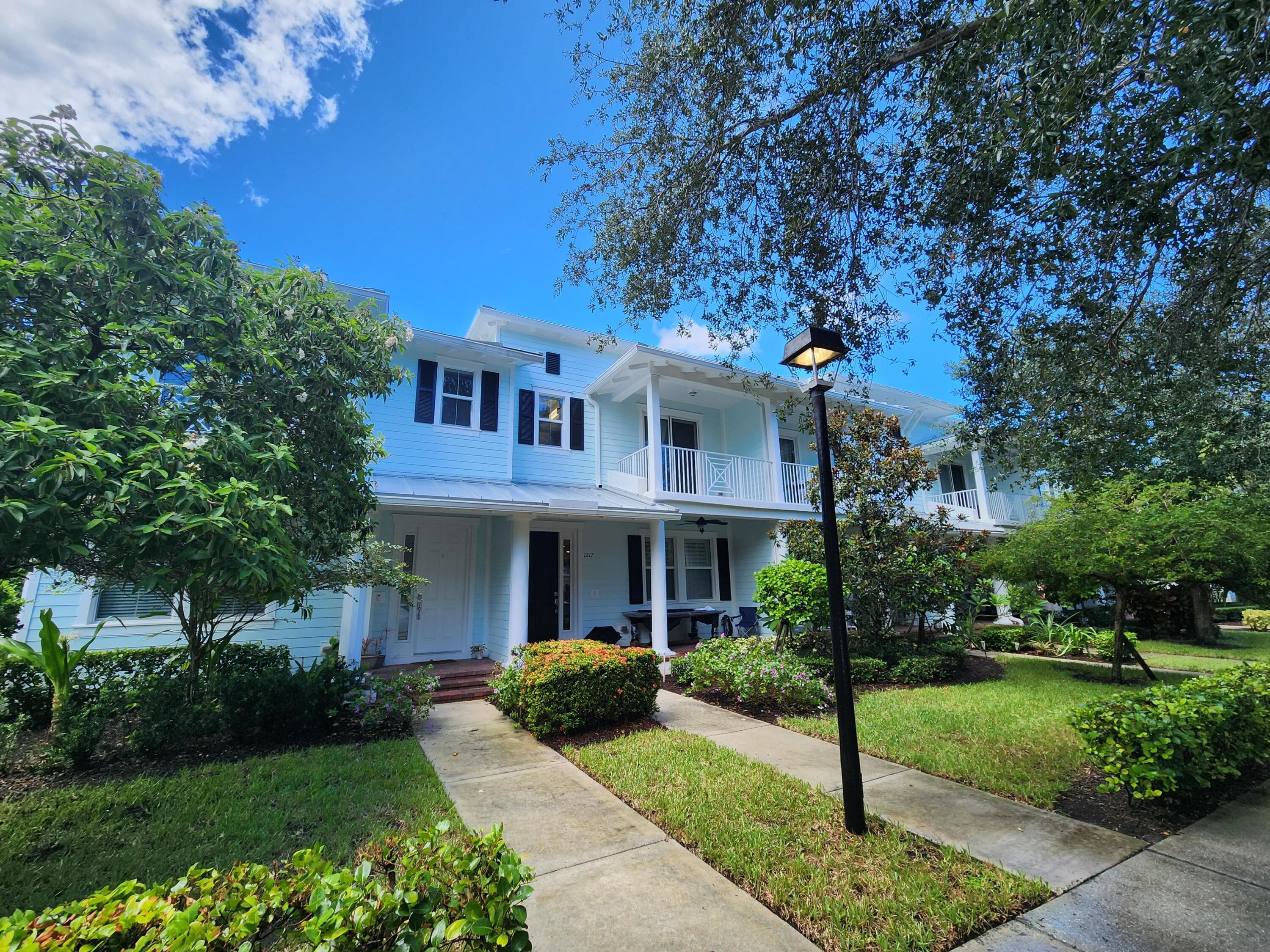 1217 Dakota Drive