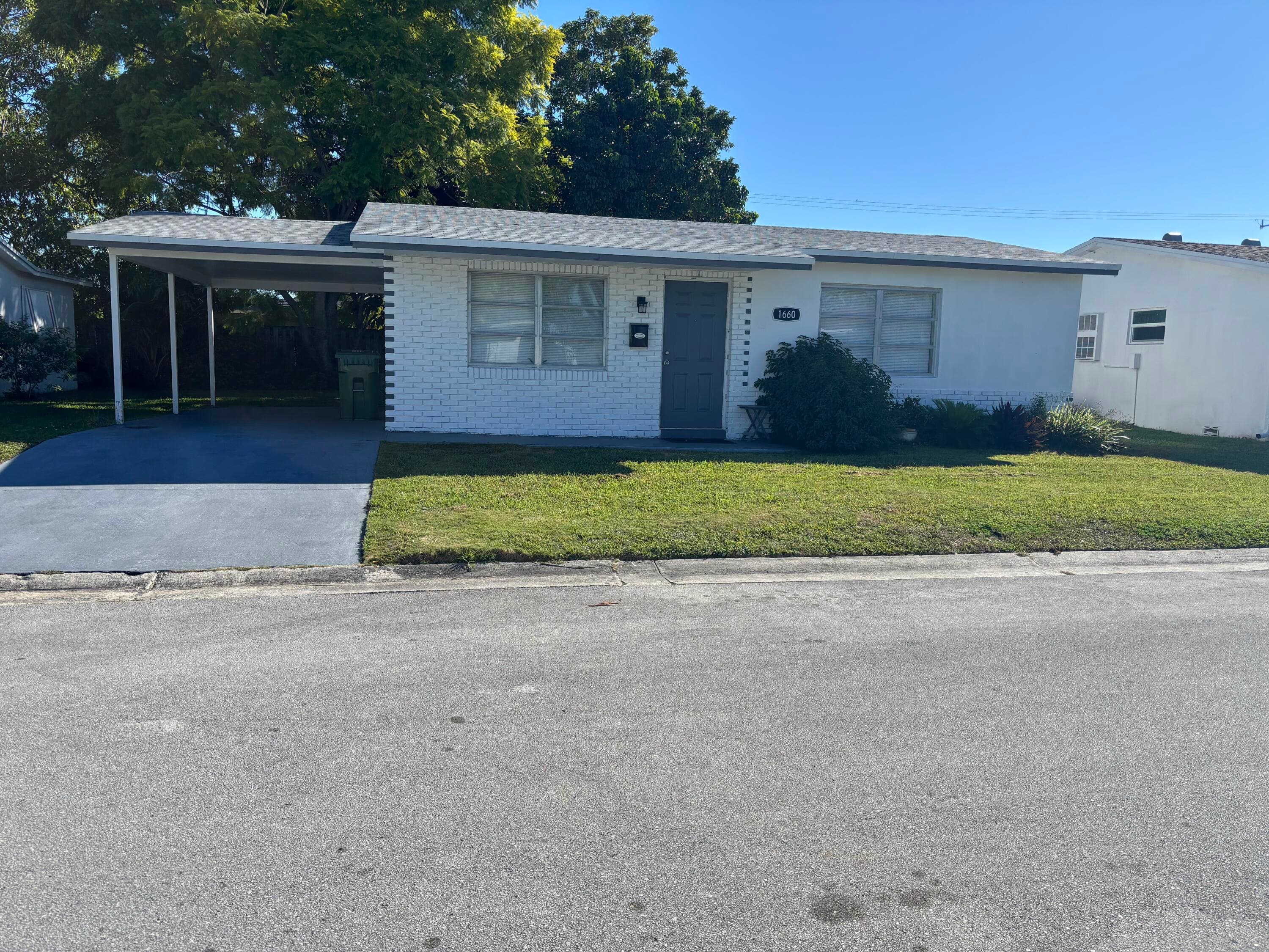 1660 NW 66th Terrace