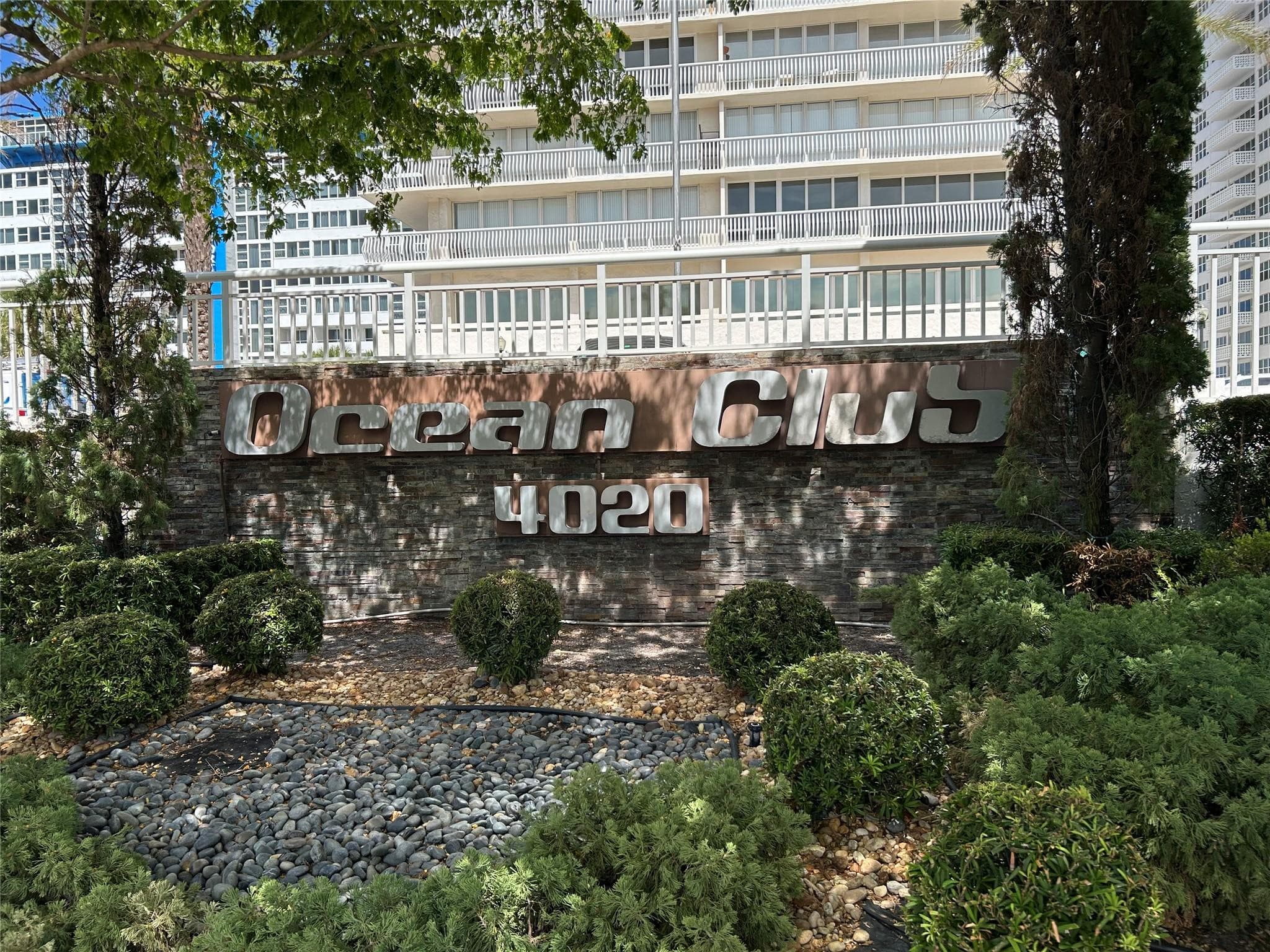 4020 Galt Ocean Drive #106