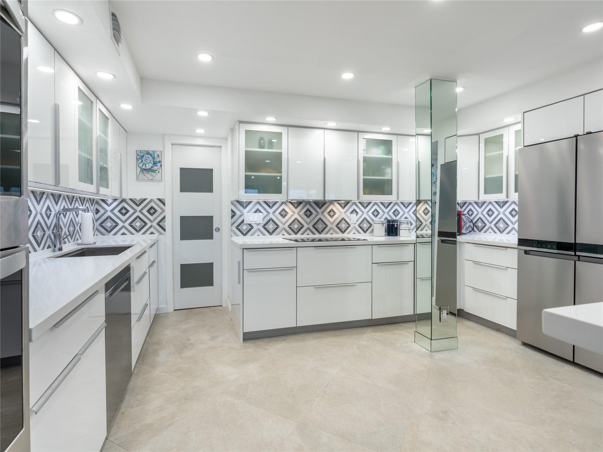 2850 N Palm Aire Drive #601