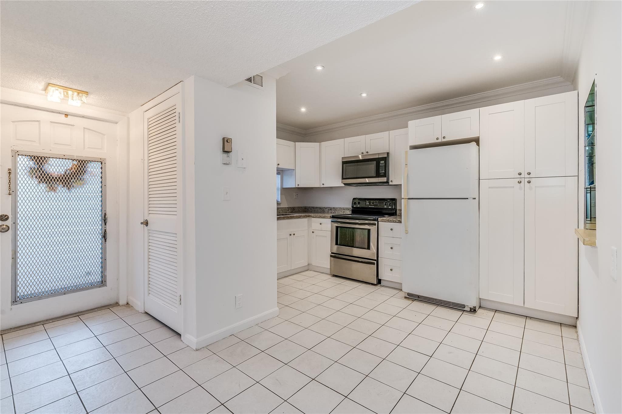 8940 S Hollybrook Boulevard #307