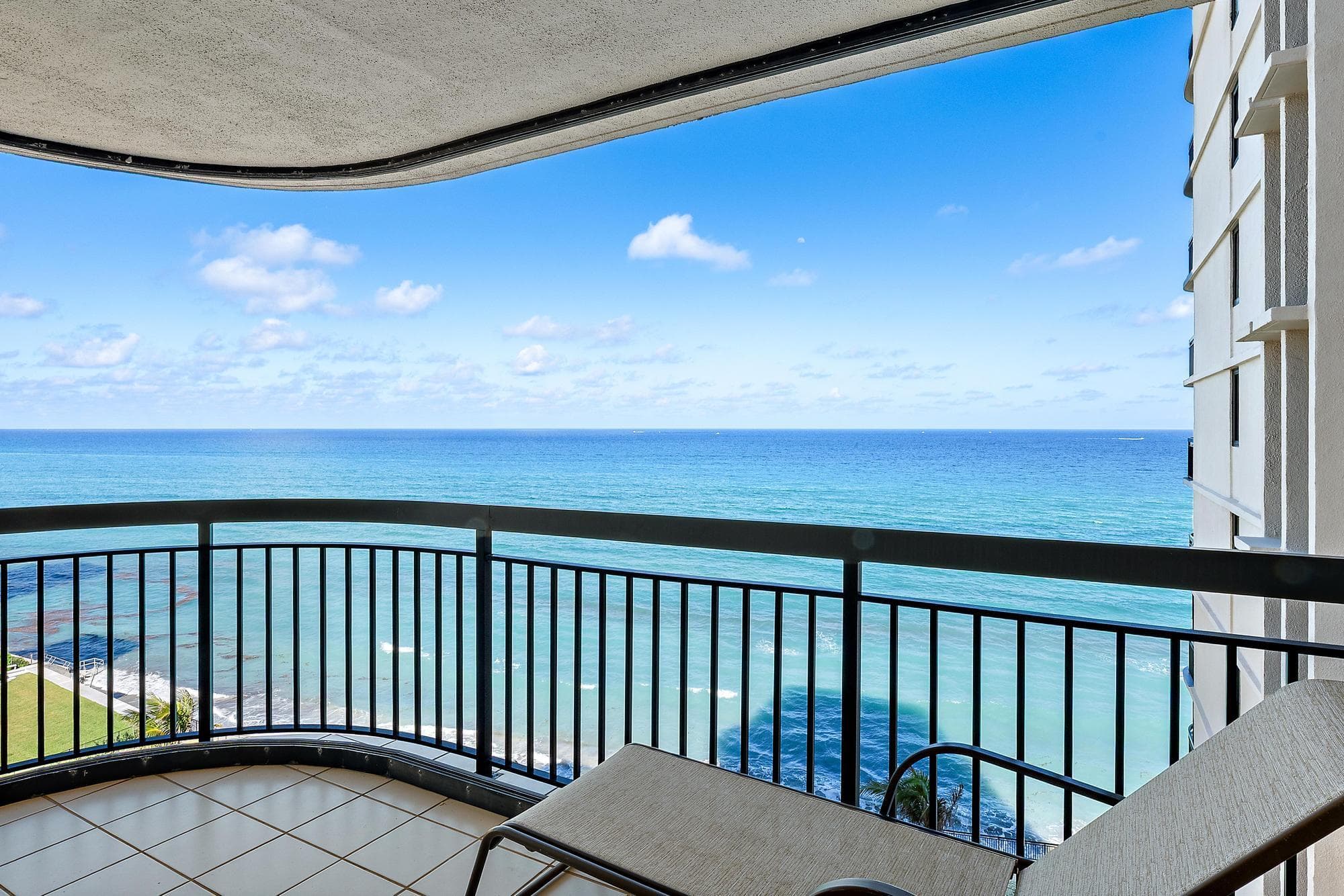 5380 N Ocean Drive #10j