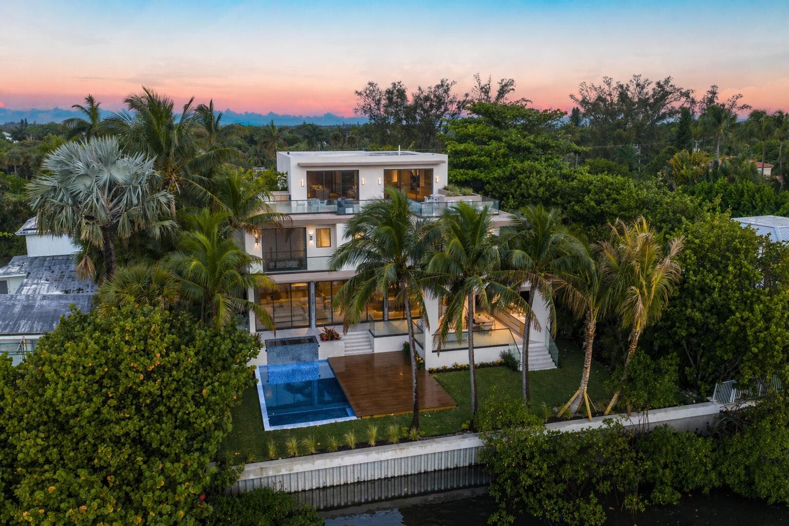 5 Barefoot Lane