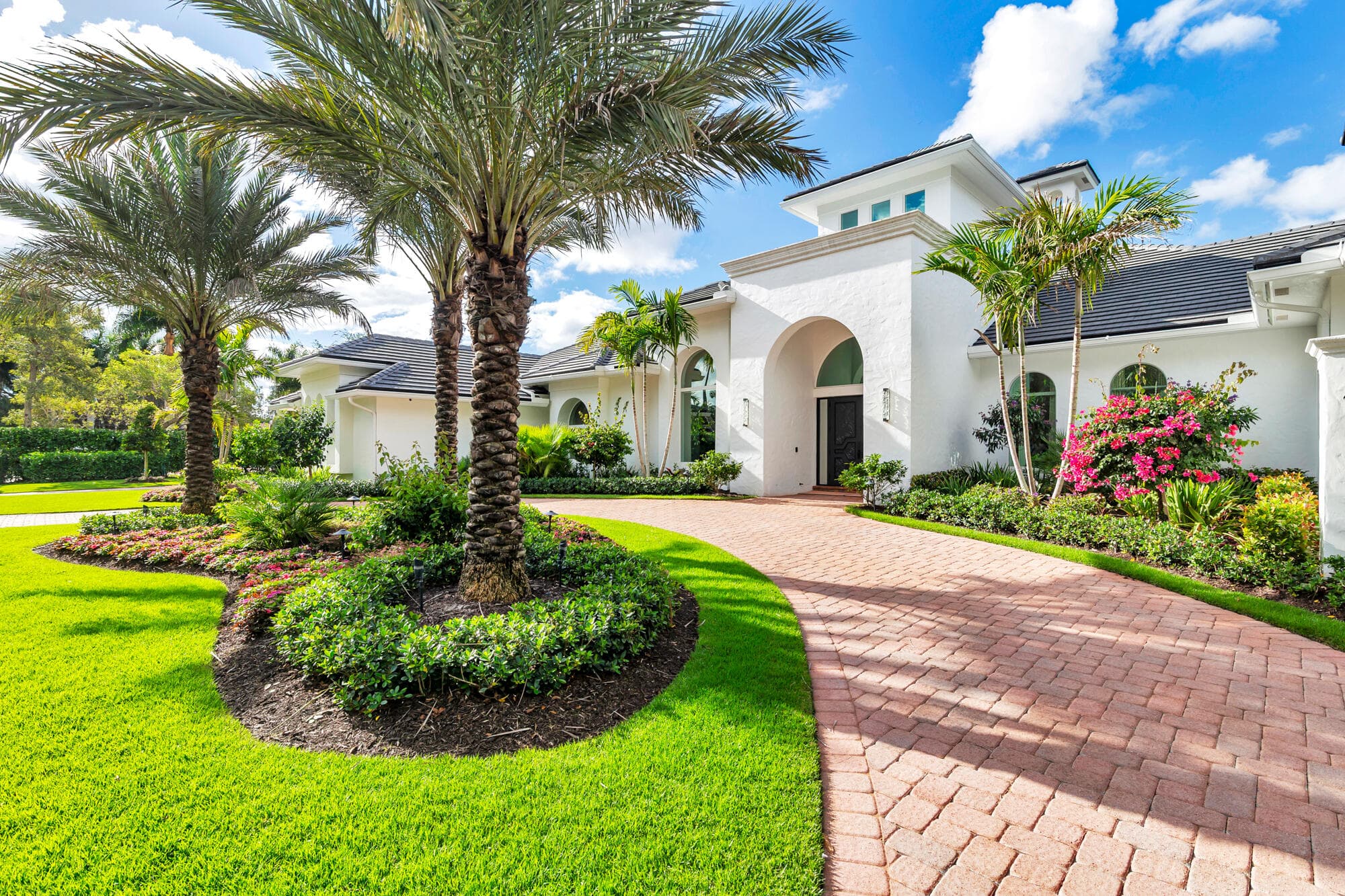 2707 Sheltingham Drive