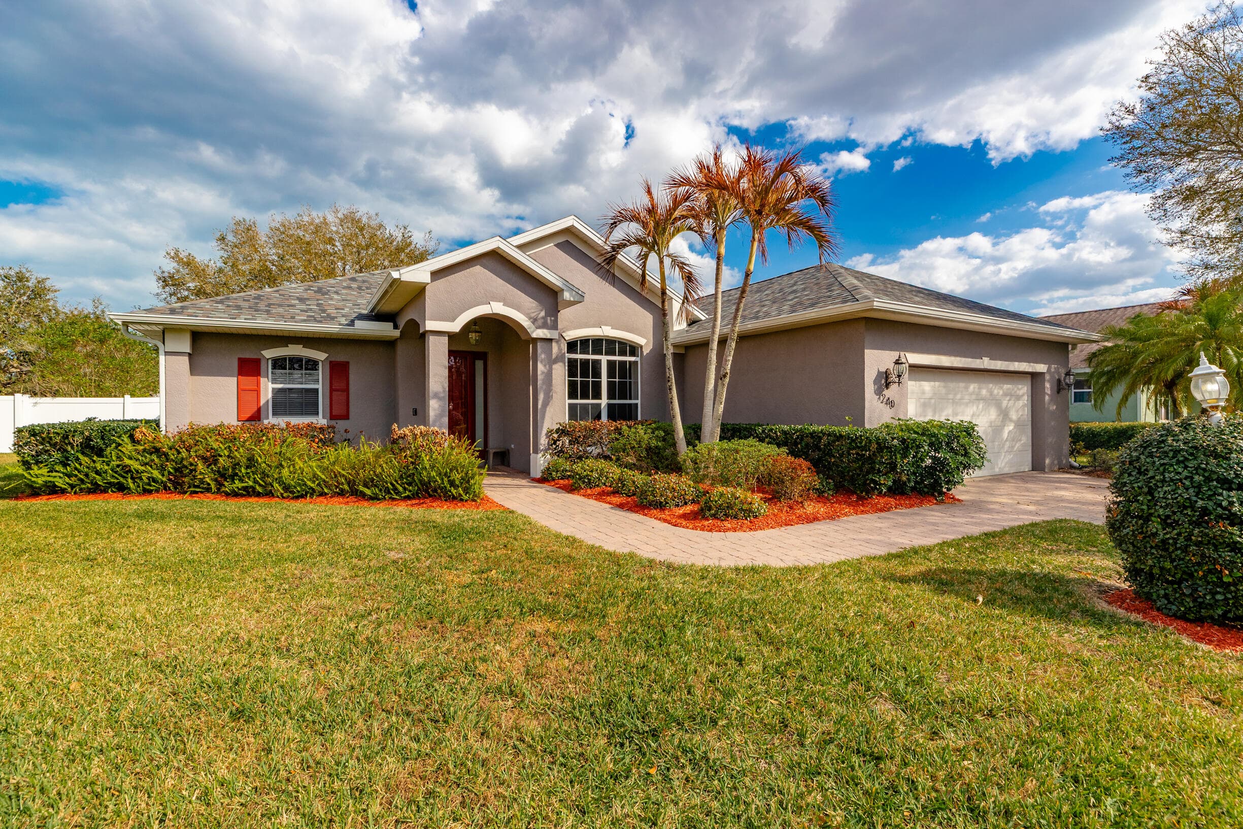 240 SW Champagne Ct Court SW