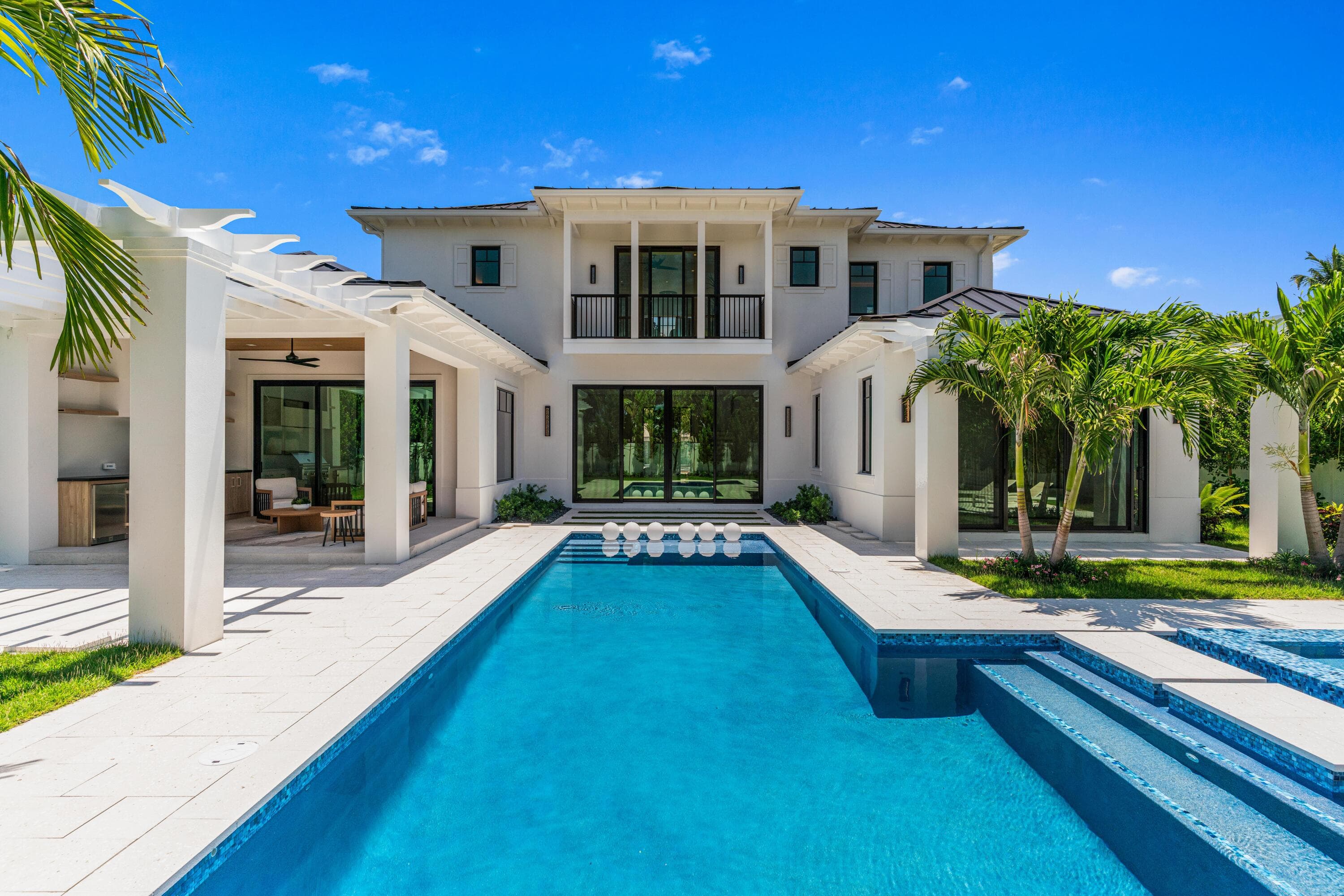 720 NW 3rd Avenue