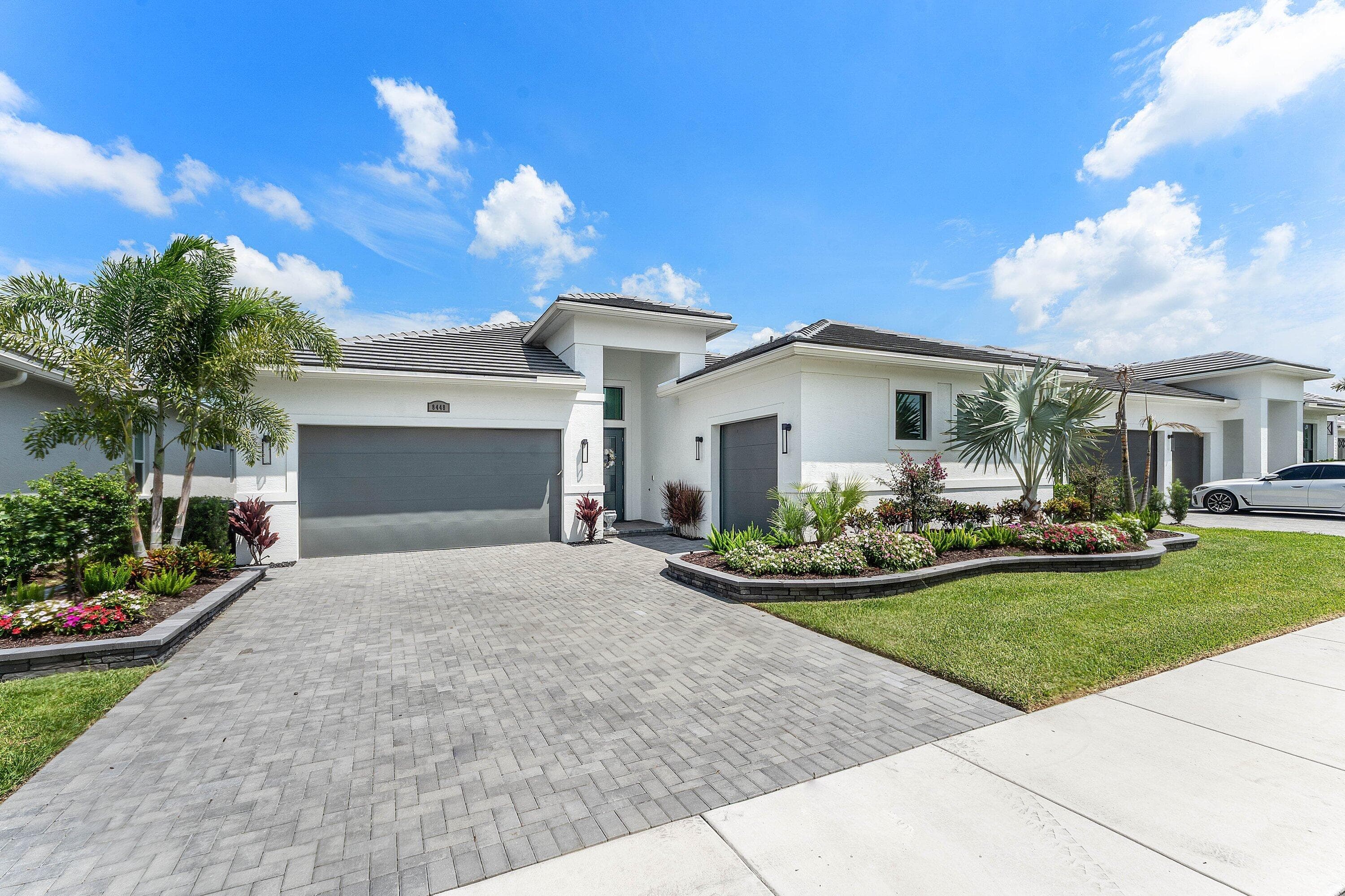 8448 SW Cantante Way