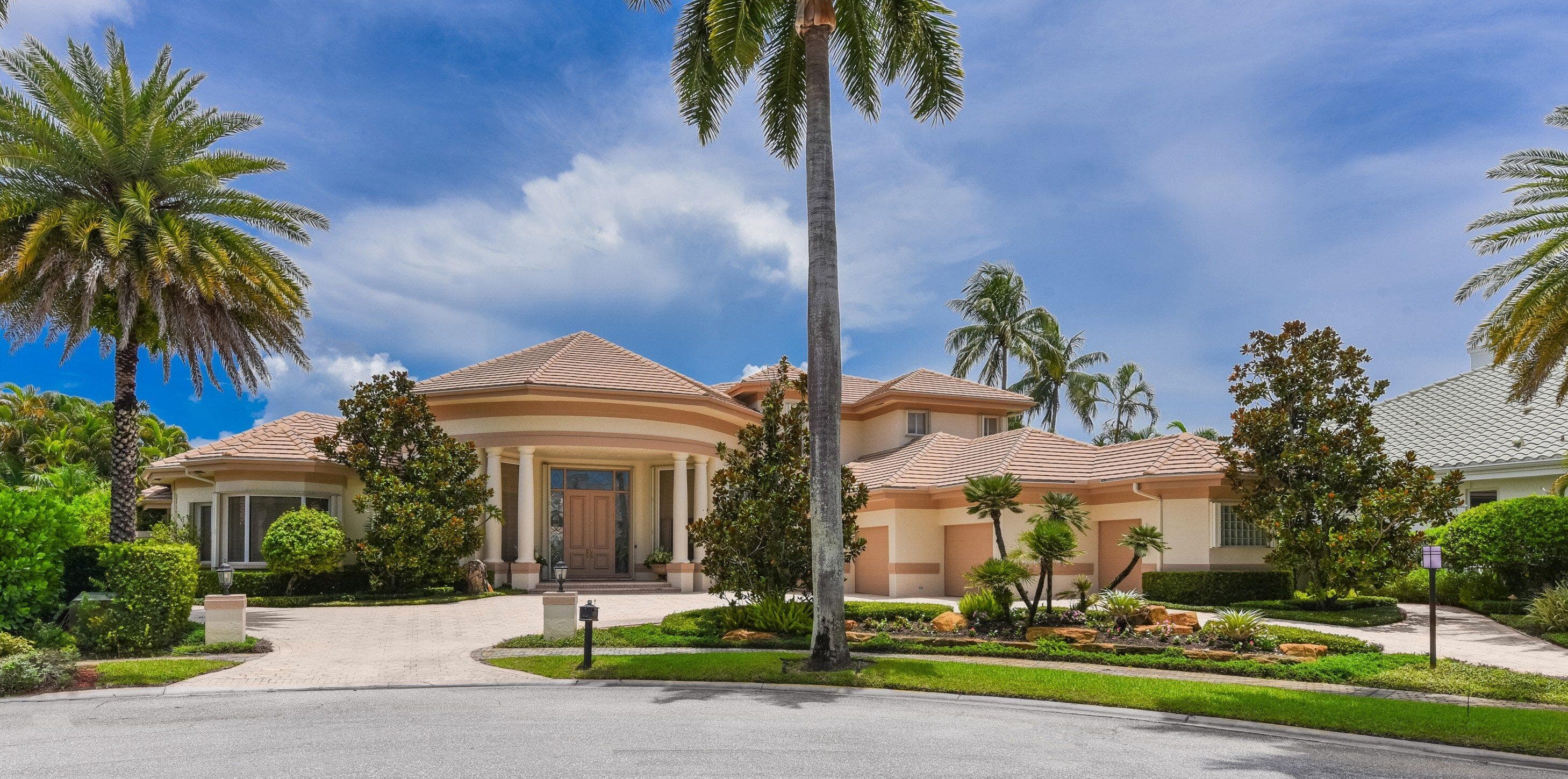 6949 Lake Estates Court