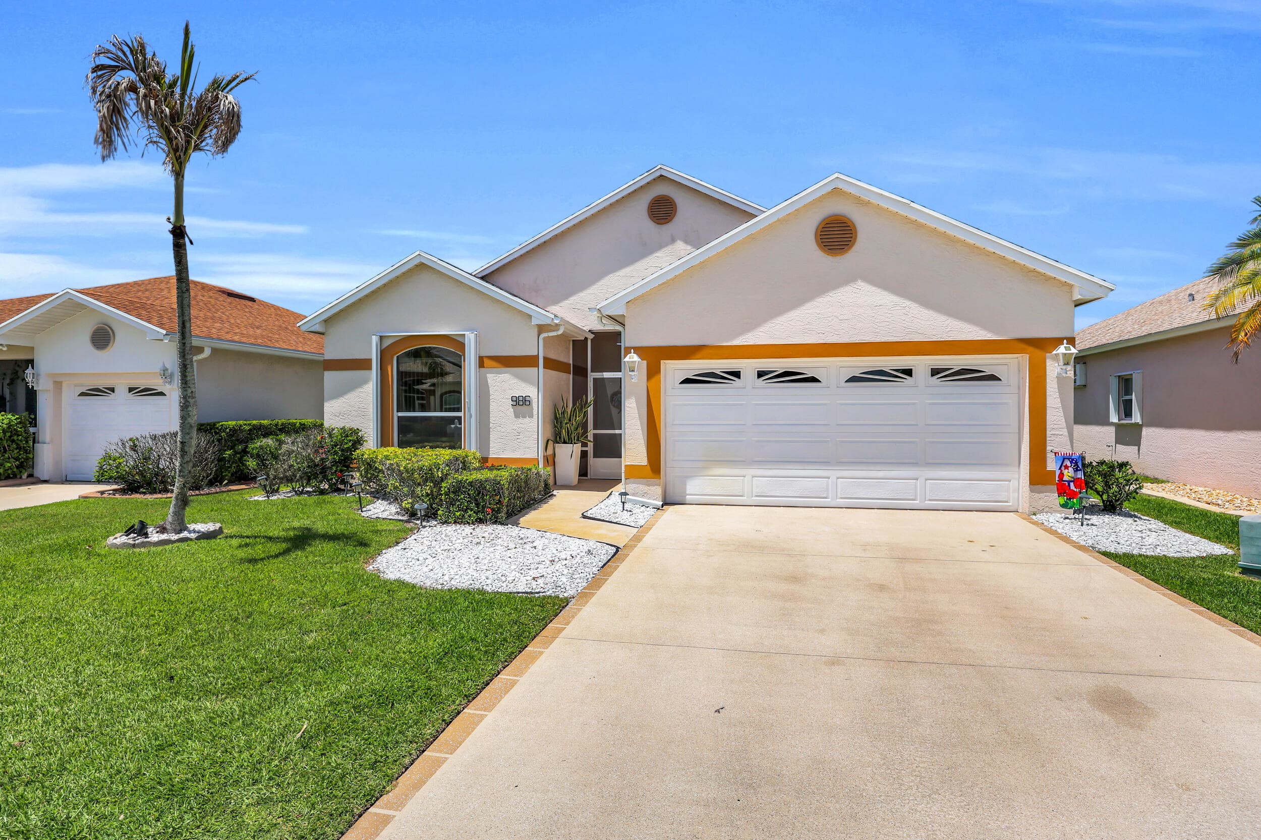 986 NW Tuscany Drive