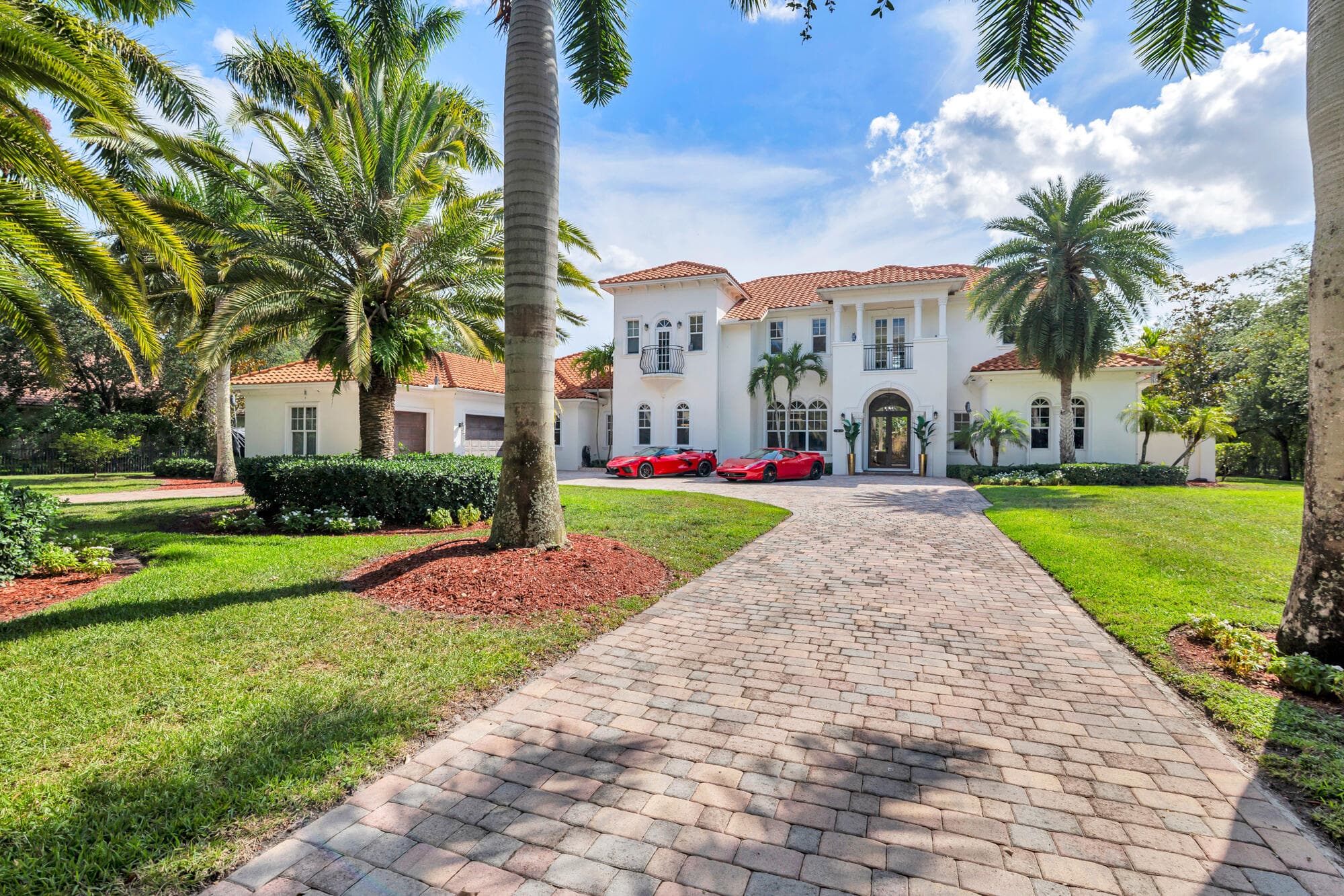 2685 Greenbriar Boulevard