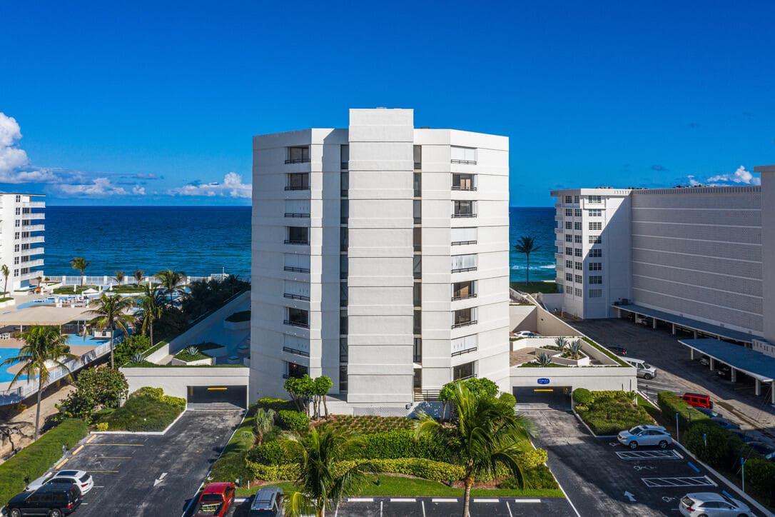 3560 S OCEAN Boulevard #404