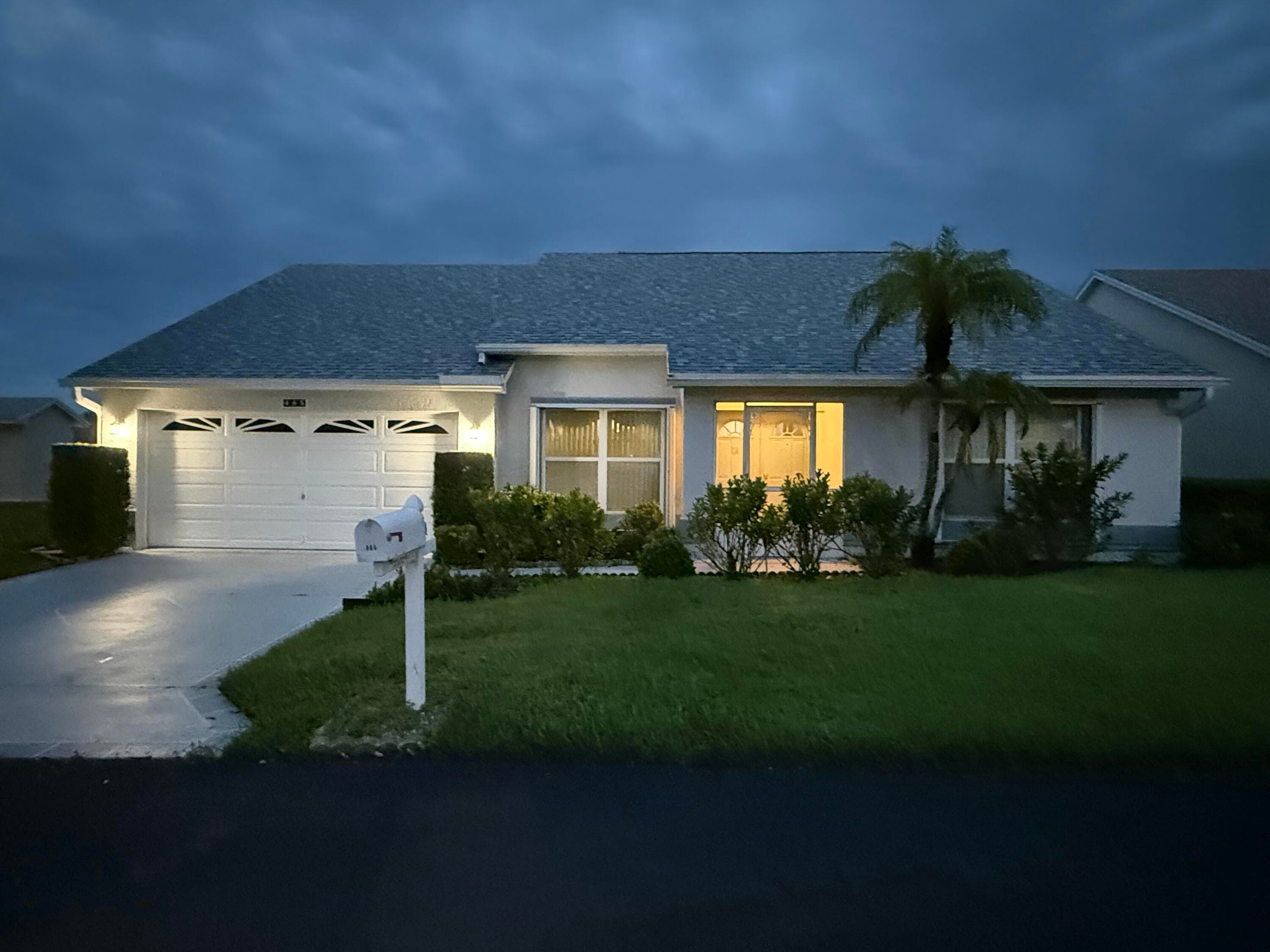 465 NW GIBRALTAR Court