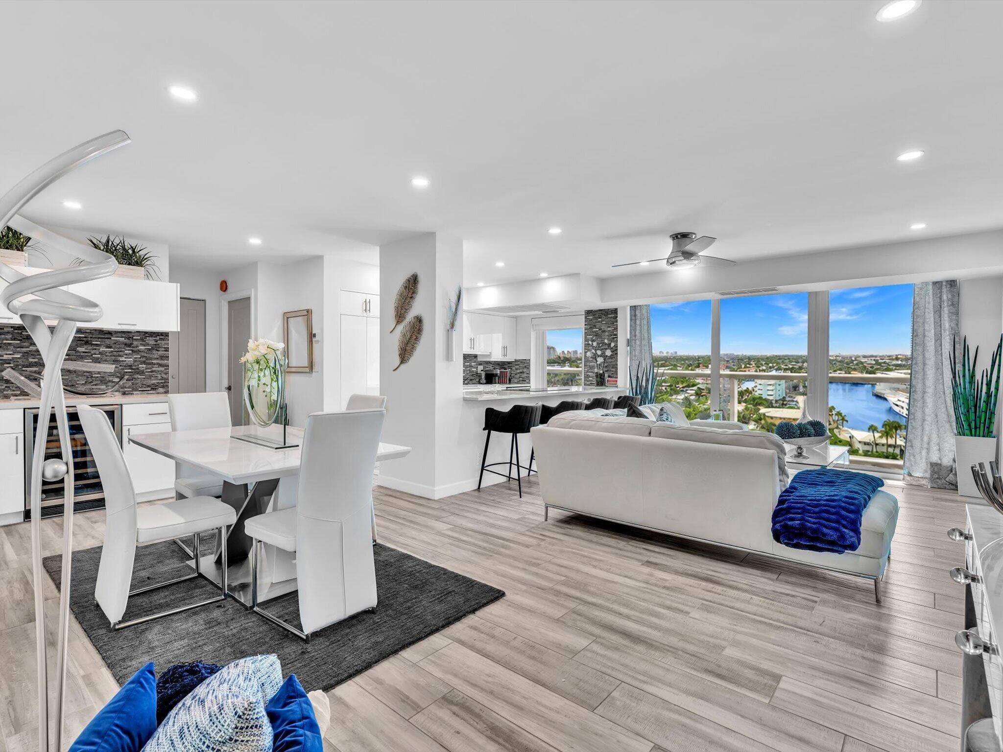 2841 N Ocean Boulevard #2003
