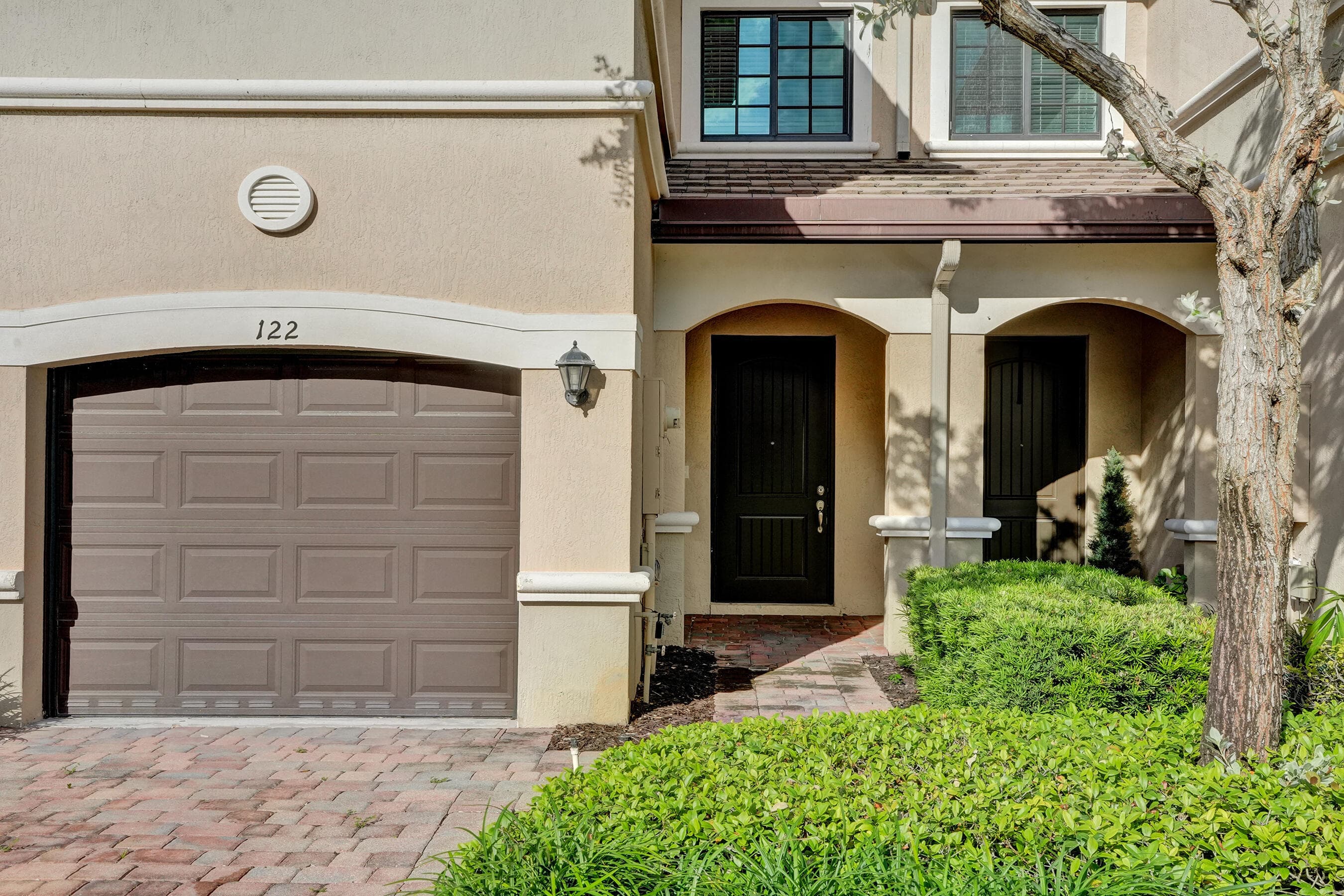 4234 N DIXIE Highway #122