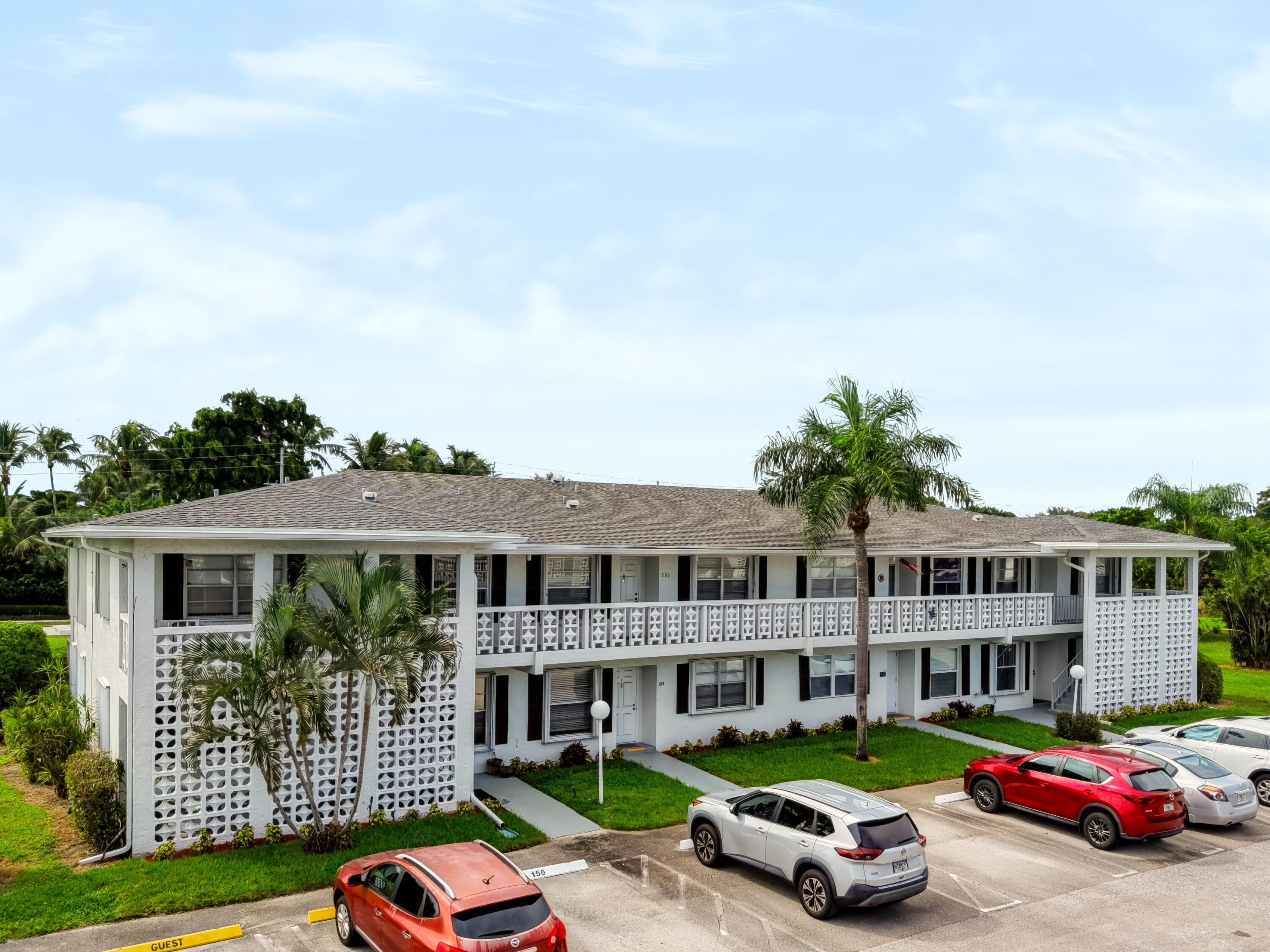 2860 SW 13th Street #202