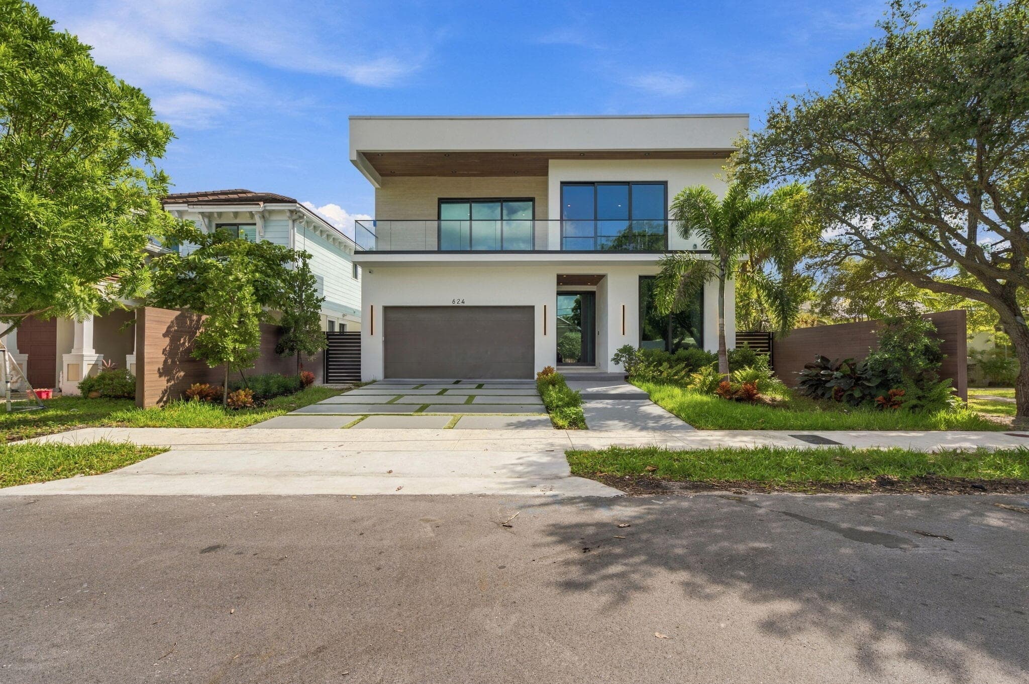 624 SW 8th Avenue